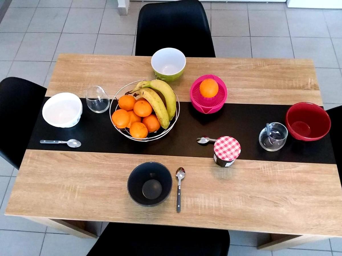 Sejour Avec Petit-dejeuner A La Demande A 20 Minutes De L'espagne A La Douceur Catalane *