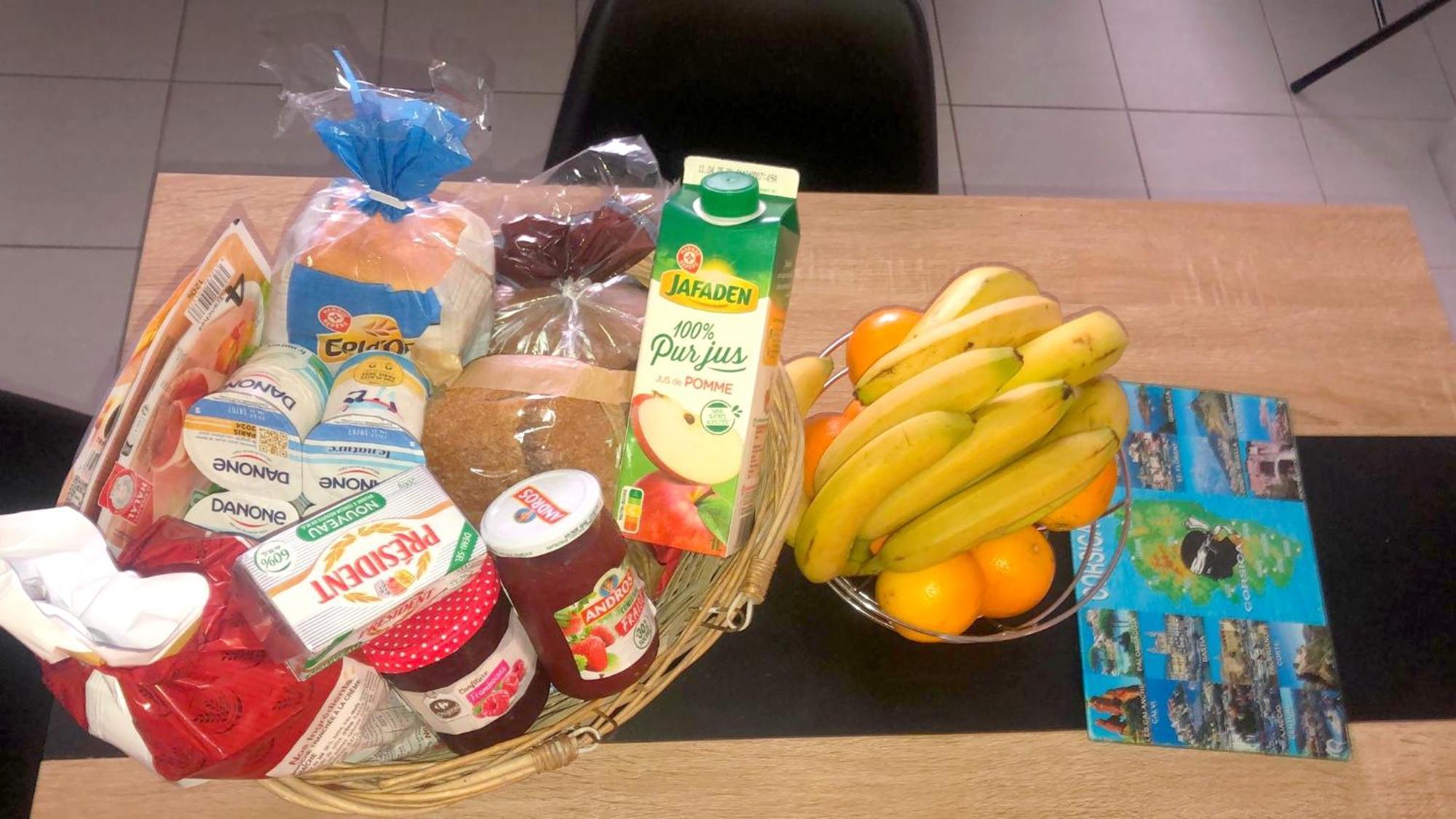 Sejour Avec Petit-dejeuner A La Demande A 20 Minutes De L'espagne A La Douceur Catalane *